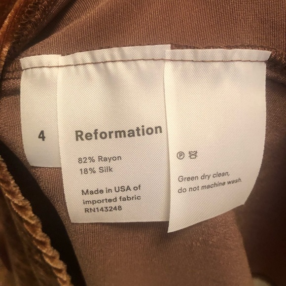 Reformation Pyrenees Velvet Toffee dress - Picture 7 of 7